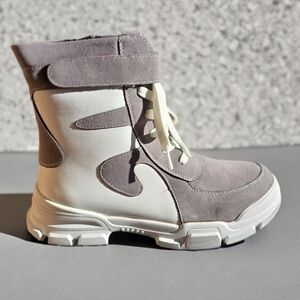Stylish Gray and White Women's Boots